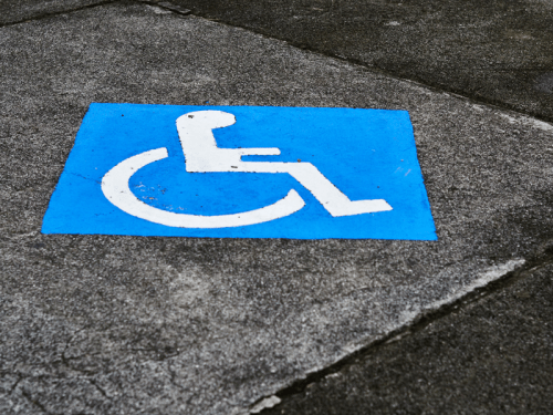 niepełnosprawność, znak, wózek inwalidzki, miejsce parkingowe